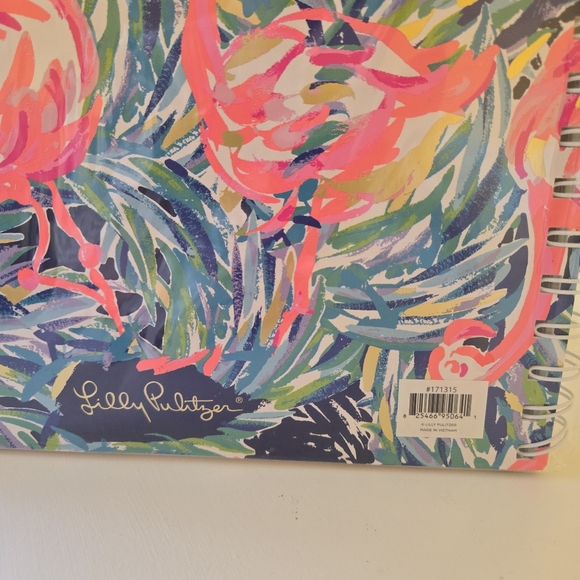 Lilly Pulitzer Large Hardcover Spiral Notebook, 11" x 9.5" L, Flamenco Beach - Picture 4 of 4